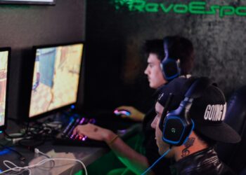 E-Sports Dominance: The Thriving Industry of Competitive Gaming